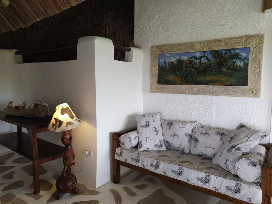 Twiga House Resort Piscina ☆☆☆☆☆ Pearl Beach Watamu Exterior foto